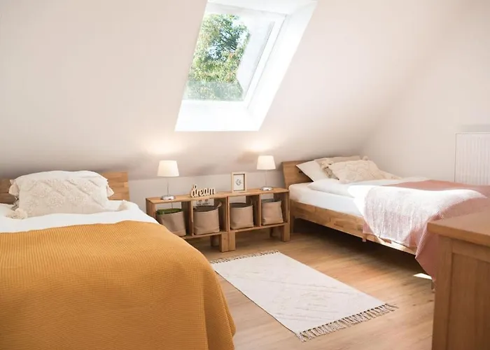 Boswachtershuis Goed Malberg בית נופש *